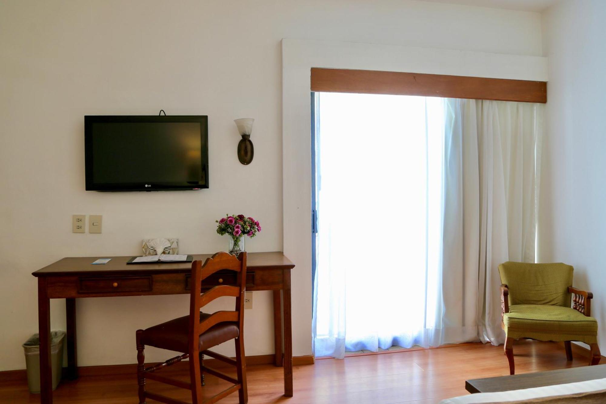 Hotel de Mendoza Guadalajara Kültér fotó